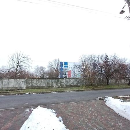 Дом с удобствами, возле 3 городской больницы Черкаси Екстер'єр фото